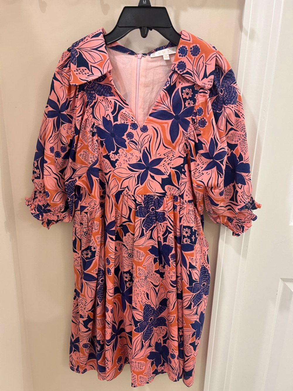 Karlie Floral Puff-Sleeve Dress in Pink and Navy - size small